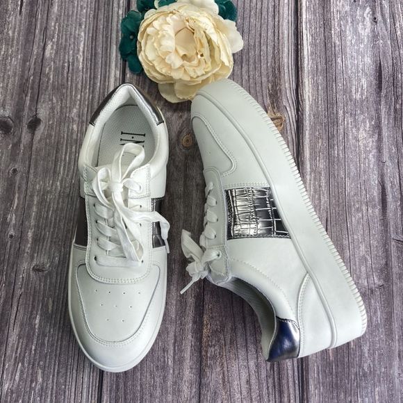 INC Libbee White/Pewter Lace-Up Croc Sneakers 7.5M - Picture 3 of 10